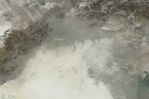 Imagen satélite que muestra la contaminación sobre Pekín (China)